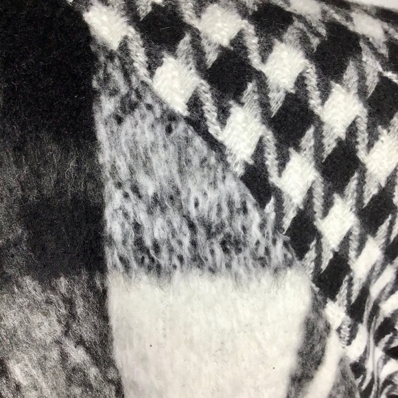 Eloquii Printed Block Coat - Picture 9 of 16